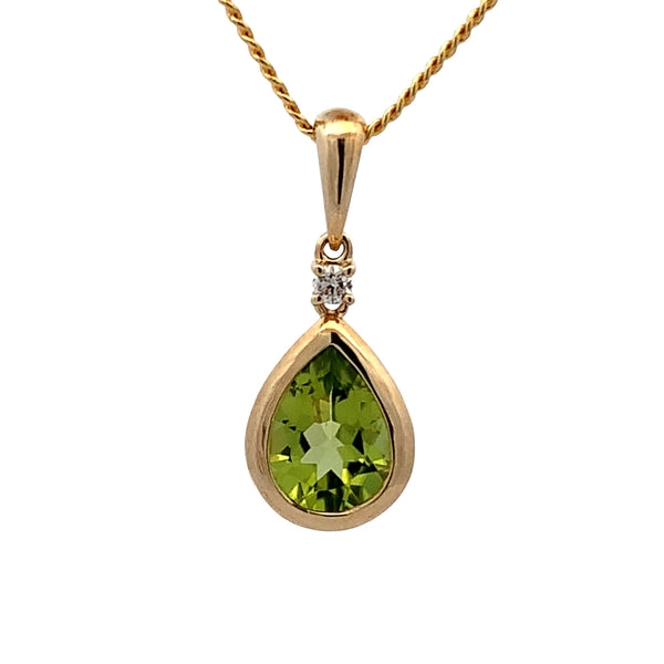 9ct Yellow Gold Bezel Set Pear Peridot 1.13ct & Dia Pendant RB=0.04c