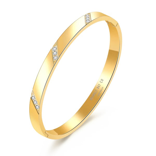 18ct Yellow Gold Plated Cubic Zirconia Hinged Bangle